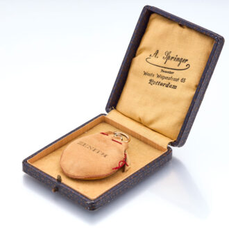 Swiss 14 carat gold chronometer lever watch Circa 1920