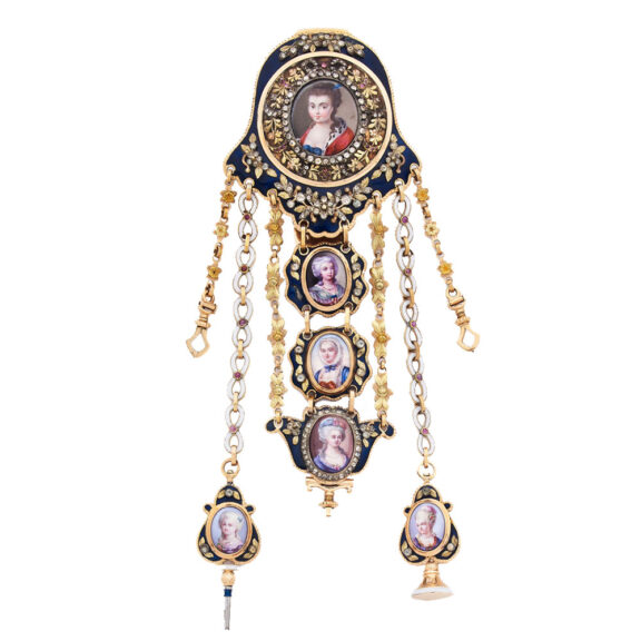 French 18K multicoloured gold chatelaine watch Circa 1780 French 18K multicoloured gold chatelaine watch Circa 1780