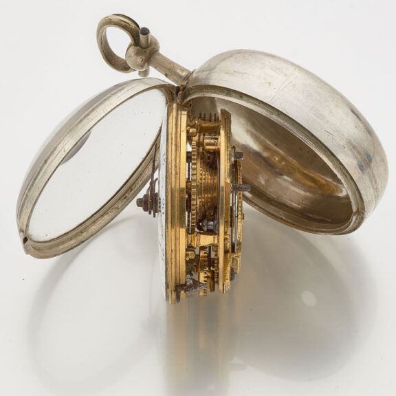 English verge with date in repousse pair cases Circa 1790 English verge with date in repousse pair cases Circa 1790