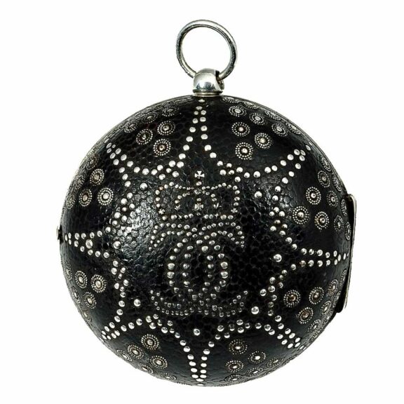 English historically important verge pocket watch Circa 1660 English historically important verge pocket watch Circa 1660