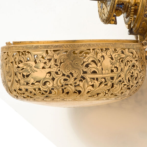 English 20k gold repeater of outstanding quality Circa 1695 English 20k gold repeater of outstanding quality Circa 1695