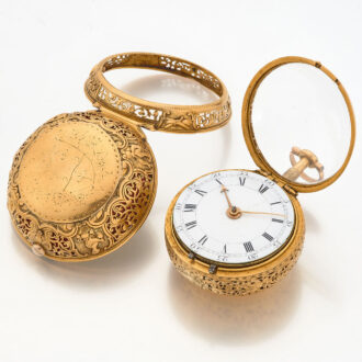 English quarter repeater in 22k gold pair cases Circa 1725