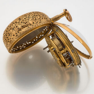 English quarter repeater in 22k gold pair cases Circa 1725