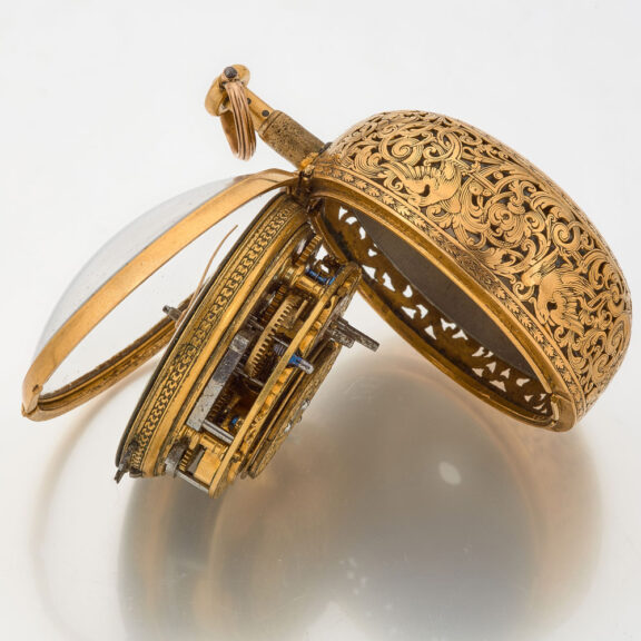 English quarter repeater in 22k gold pair cases Circa 1725 English quarter repeater in 22k gold pair cases Circa 1725