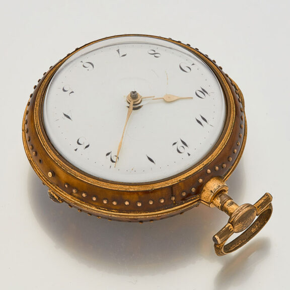 English verge in gilt and tortoiseshell pair cases Circa 1800 English verge in gilt and tortoiseshell pair cases Circa 1800