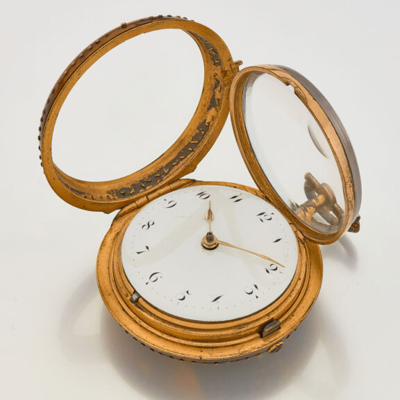 English verge in gilt and tortoiseshell pair cases Circa 1800 English verge in gilt and tortoiseshell pair cases Circa 1800