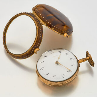 English verge in gilt and tortoiseshell pair cases Circa 1800