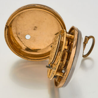 English verge in gilt and tortoiseshell pair cases Circa 1800