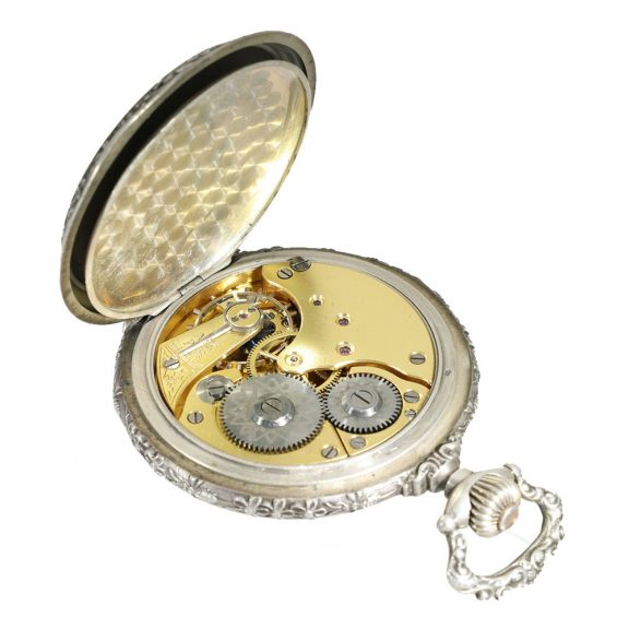 Swiss silver Art Nouveau relief hunter cased pocket watch Circa 1900 Swiss silver Art Nouveau relief hunter cased pocket watch Circa 1900