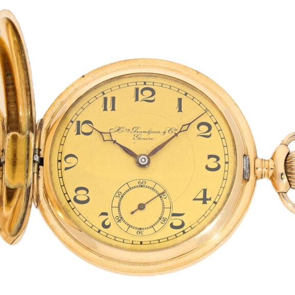 Swiss pink goldsavonnette with gilt dial Circa 1920 Swiss pink goldsavonnette with gilt dial Circa 1920