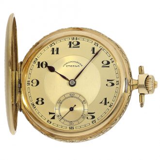 Swiss Art Deco gold hunting case pocket watch with pinstripe décor Circa 1930