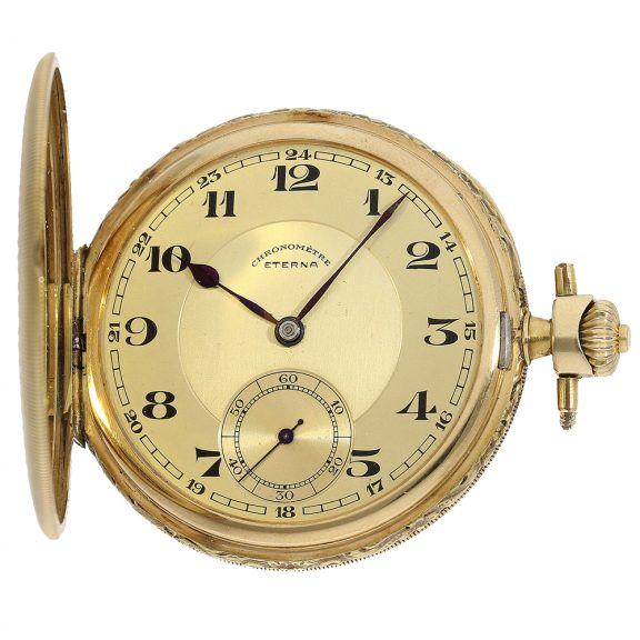 Swiss Art Deco gold hunting case pocket watch with pinstripe décor Circa 1930