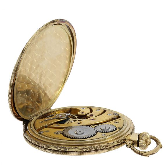 Swiss Art Deco gold hunting case pocket watch with pinstripe décor Circa 1930 Swiss Art Deco gold hunting case pocket watch with pinstripe décor Circa 1930