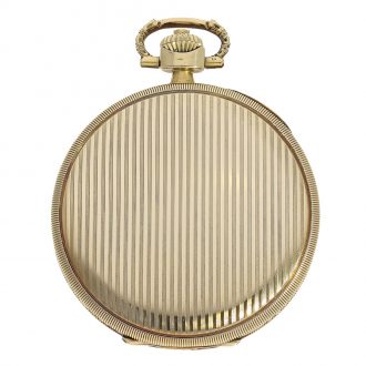 Swiss Art Deco gold hunting case pocket watch with pinstripe décor Circa 1930