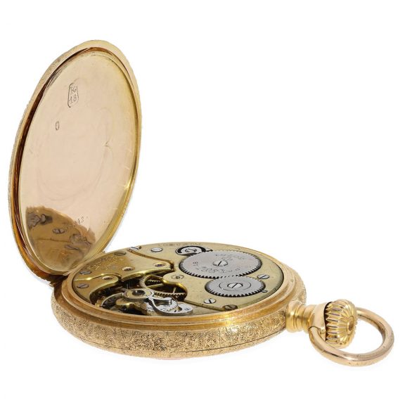 Swiss 18 carat gold magnificently engraved pocket watch Circa 1910 Swiss 18 carat gold magnificently engraved pocket watch Circa 1910