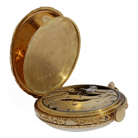 Swiss 18K gold miniature keyless lever pendant watch Circa 1900 Swiss 18K gold miniature keyless lever pendant watch Circa 1900
