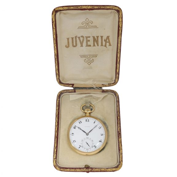 Swiss 18 Carat gold and enamel dress watch Circa 1925 Swiss 18 Carat gold and enamel dress watch Circa 1925