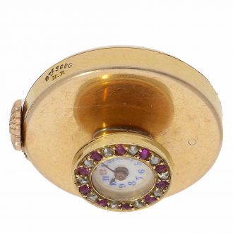 American decorative 18 carat gold buttonhole watch Circa 1900