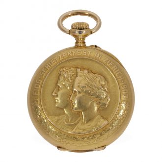 Swiss 18 Carat gold rare rifle watch in women's size Circa 1907