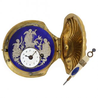 Exceptionally large French form watch in shell shape Circa 1820