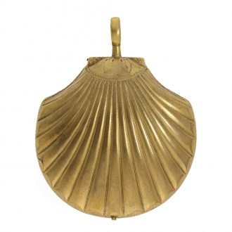 Exceptionally large French form watch in shell shape Circa 1820