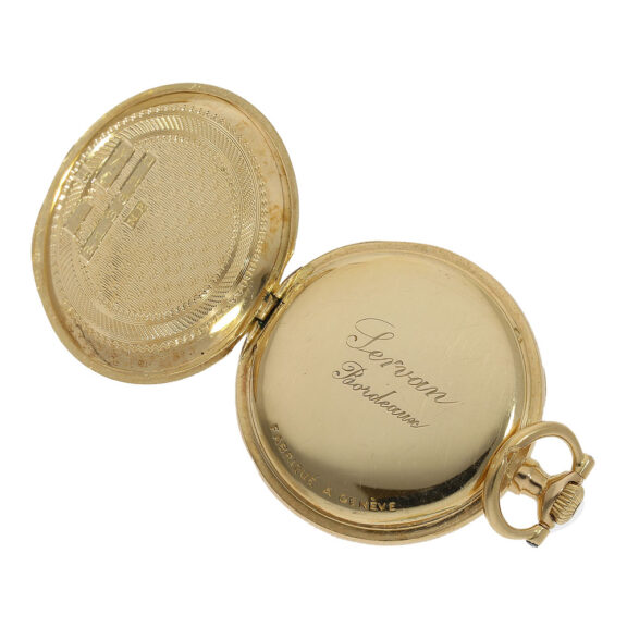 This watch has a dust cover engraved with “Servan Bordeaux, Farbriqué à Genève This watch has a dust cover engraved with “Servan Bordeaux, Farbriqué à Genève