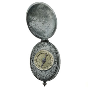 French metal single-handed oval pendant watch Circa 1600