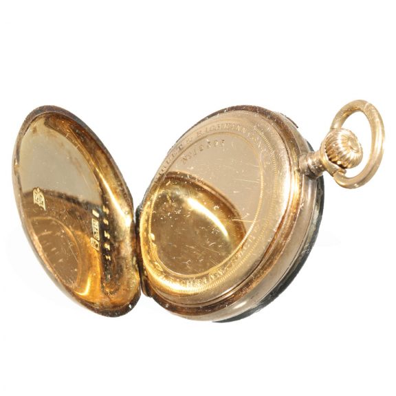 Swiss 18 carat gold pendant watch with lever escapement Circa 1850 Swiss 18 carat gold pendant watch with lever escapement Circa 1850