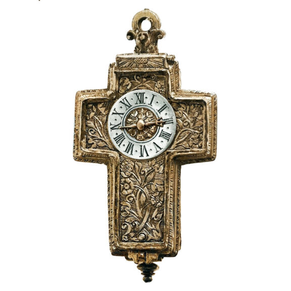 French one-handed crucifix-shaped pendant watch Circa 1650 French one-handed crucifix-shaped pendant watch Circa 1650
