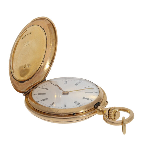 The flawless white enamel dial has Roman numerals for the hours and red gold hands The flawless white enamel dial has Roman numerals for the hours and red gold hands