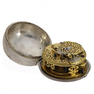 English silver handless 'Oignon' watch with day and night indication Circa 1690 English silver handless 'Oignon' watch with day and night indication Circa 1690