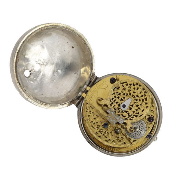 English silver handless 'Oignon' watch with day and night indication Circa 1690 English silver handless 'Oignon' watch with day and night indication Circa 1690