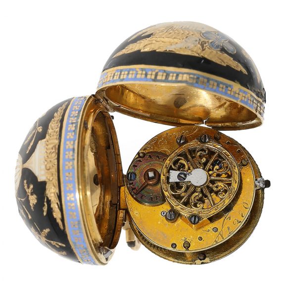 Swiss 18 Carat gold form watch Boule de Genève Circa 1810 Swiss 18 Carat gold form watch Boule de Genève Circa 1810