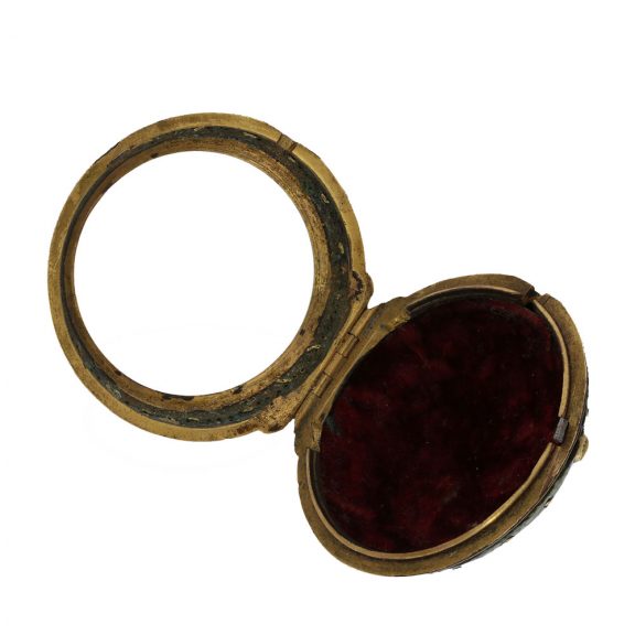 English 18 carat gold and shagreen verge pocket watch Circa 1765 English 18 carat gold and shagreen verge pocket watch Circa 1765
