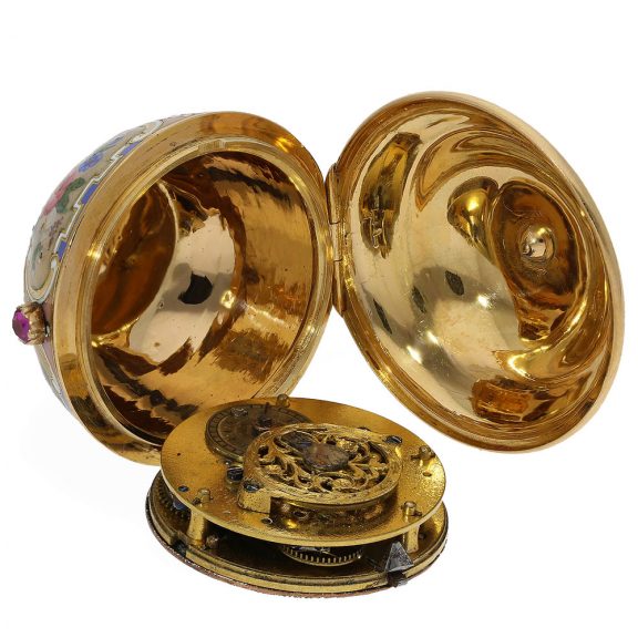 German extremely rare 18K gold and enamel form watch Circa 1800 German extremely rare 18K gold and enamel form watch Circa 1800