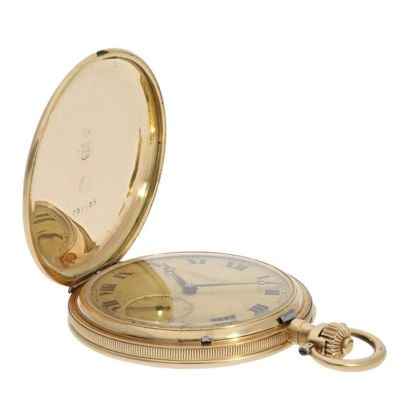 One of the most striking features of this pocket watch is the extremely rare engine-turned dial One of the most striking features of this pocket watch is the extremely rare engine-turned dial