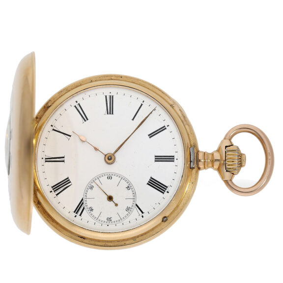 The white enamel dial is another highlight and its classic design and hands are a testament to the timeless beauty of this watch The white enamel dial is another highlight and its classic design and hands are a testament to the timeless beauty of this watch