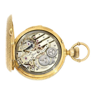 Swiss gold hunting case graved with flowers Circa 1870