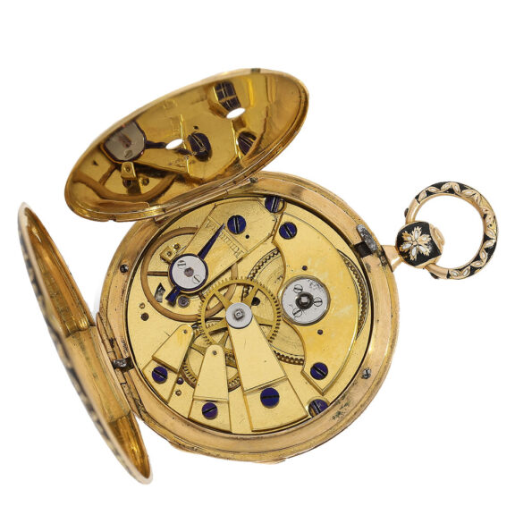 Movement has a cylinder escapement Movement has a cylinder escapement