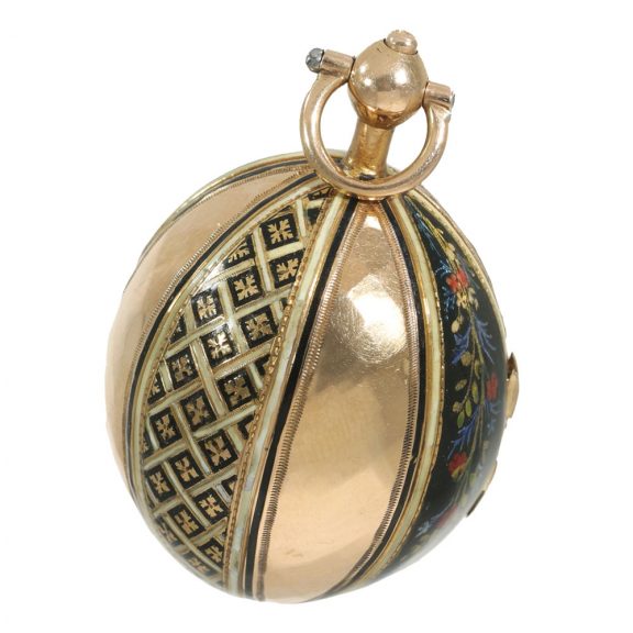 Swiss gold and enamel form watch ‘Melon’ Circa 1800 Swiss gold and enamel form watch ‘Melon’ Circa 1800