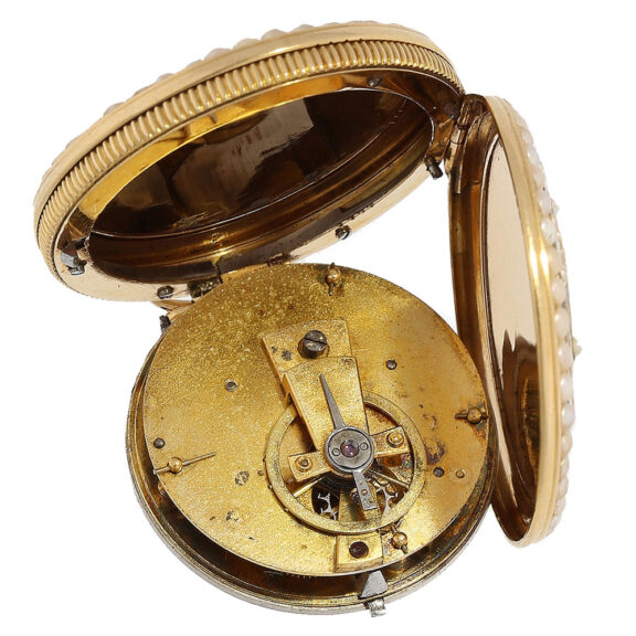 The coin edge and full plate movement with cylinder escapement The coin edge and full plate movement with cylinder escapement