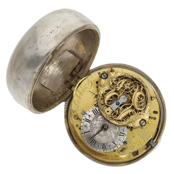 The movement has a verge escapement, a traditional mechanism commonly used during this period The movement has a verge escapement, a traditional mechanism commonly used during this period