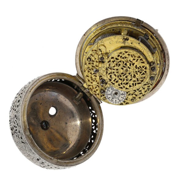 Early Dutch silver pair cased repeating verge watch Circa 1710 Early Dutch silver pair cased repeating verge watch Circa 1710