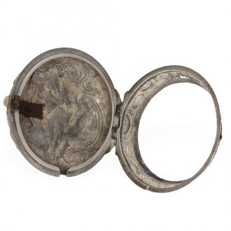 English repoussé verge watch of exquisite quality Circa 1781
