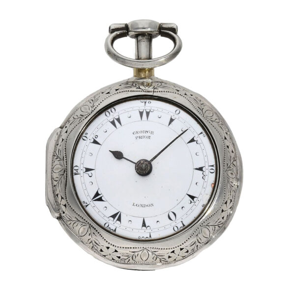 The white enamel dial with Turkish numerals for hours and minutes has black steel hands The white enamel dial with Turkish numerals for hours and minutes has black steel hands