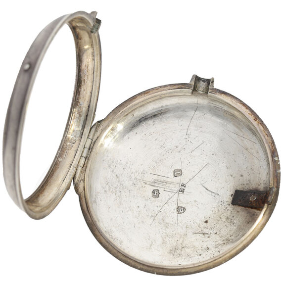 This timepiece boasts a double open faced silver case, adorned with matching Hallmarks from the year 1814 This timepiece boasts a double open faced silver case, adorned with matching Hallmarks from the year 1814