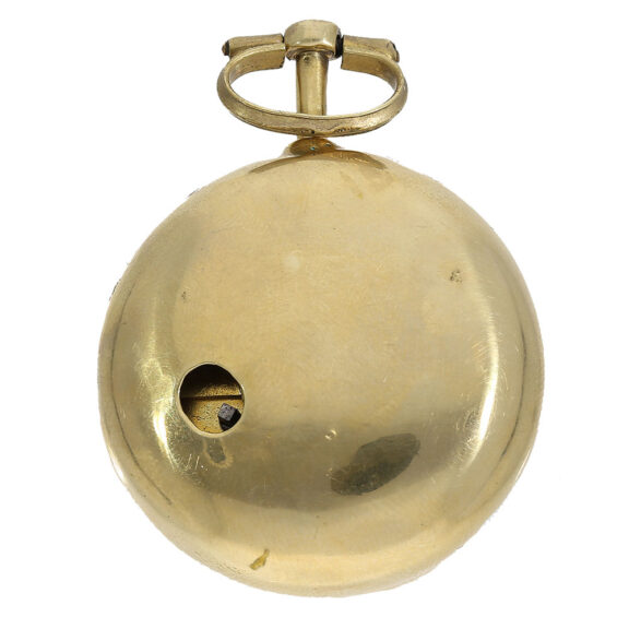 The clock features a silver gold protective brass case, covered with ray skin for added protection The clock features a silver gold protective brass case, covered with ray skin for added protection
