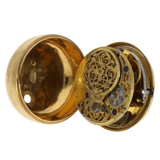 Inner case smooth, with London Hallmarks 1771