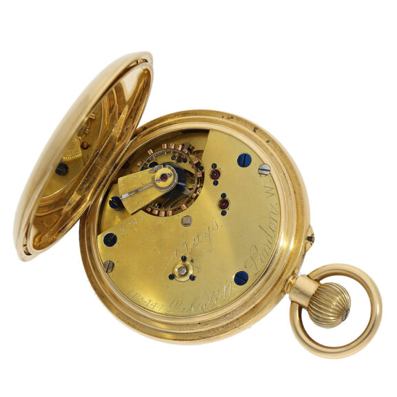 The movement is equipped with an English precision lever escapement The movement is equipped with an English precision lever escapement
