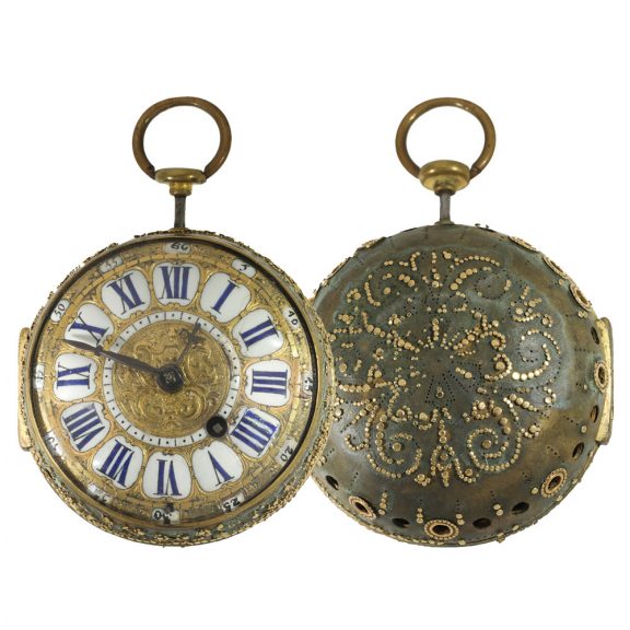 French gilt brass quarter repeating oignon watch Circa 1690 French gilt brass quarter repeating oignon watch Circa 1690